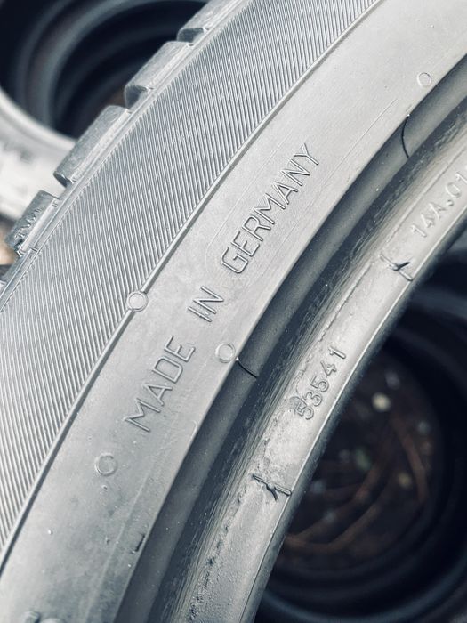 255 35 19 Continental TS830P 80%