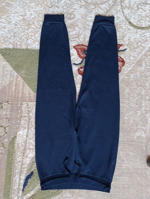 Продам теплые спортивные штаны унисекс р S