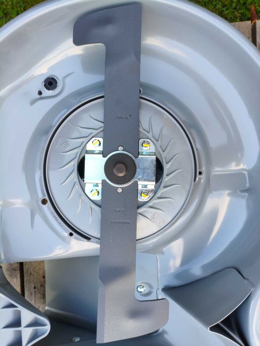 Oryginalne Kompletne Kosisko Traktorka Honda CastelGarden TC102 Viking