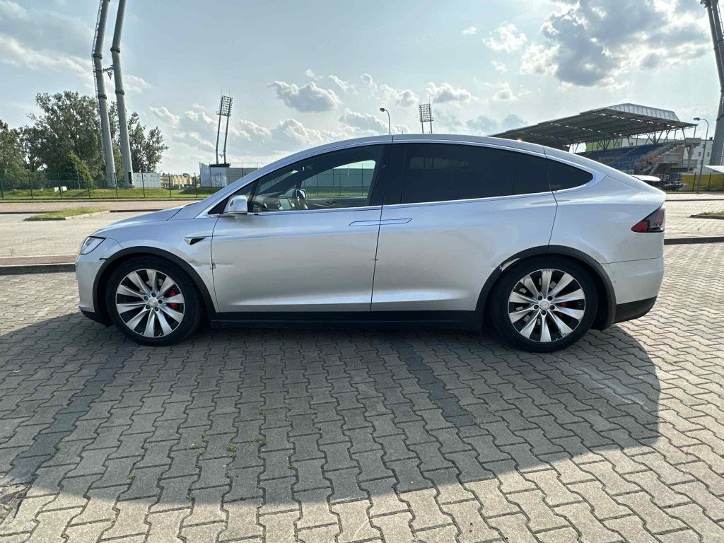 Tesla X 2017r. P100D
