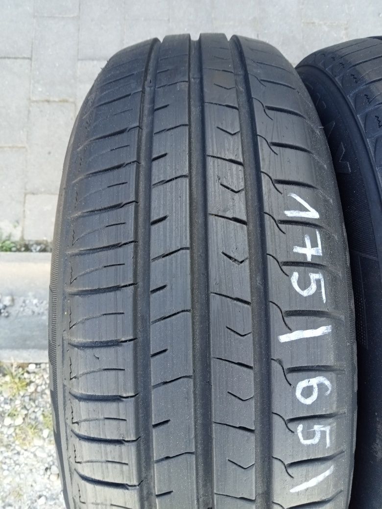 2x Opony Używane Letnie 175/65R15 Firemax