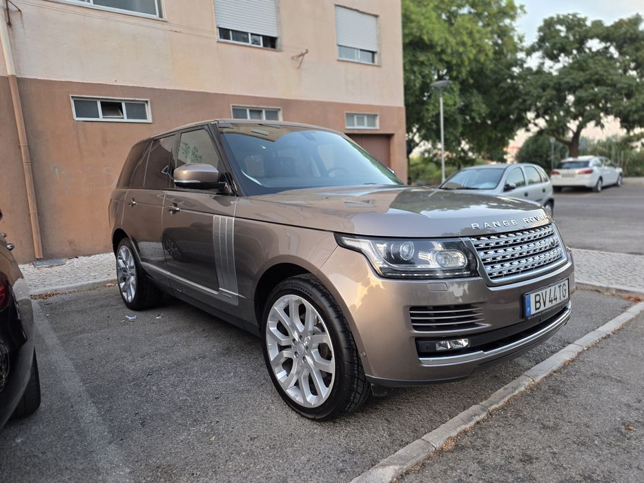 Land Rover Range Rover Vogue 3.0 TDV6 – Full Extras