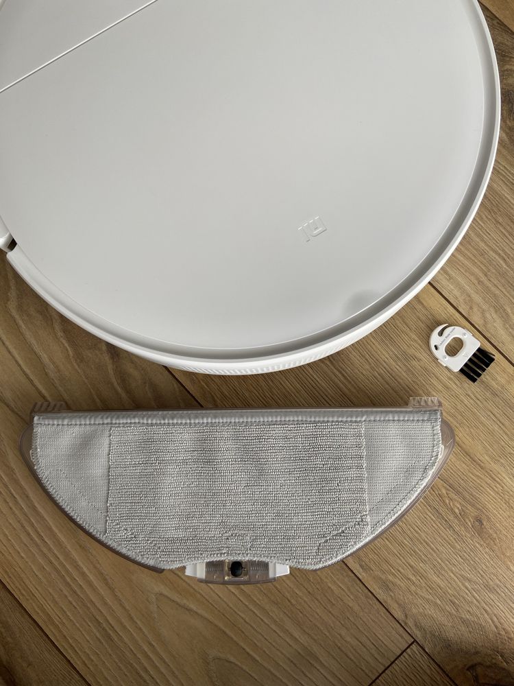 Xiaomi Mi Robot Vacuum Mop Essential Biały