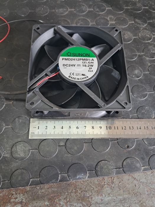 Вентилятор PMD2412PMB1-A новый