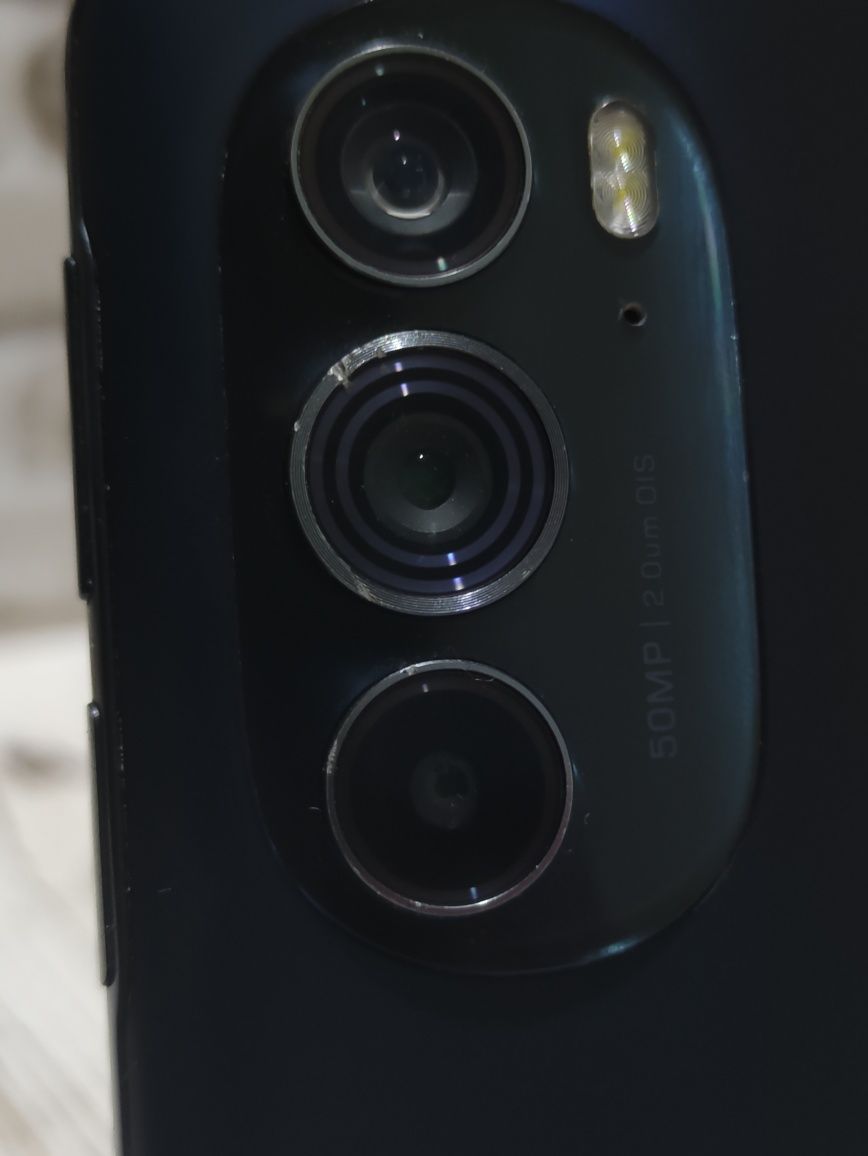 Motorola edge 30 pro 12/256GB Snapdragon 8 Gen 1