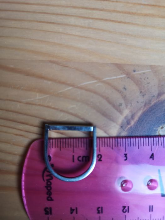 Pierścionek podkowa ze stali szlachetnej