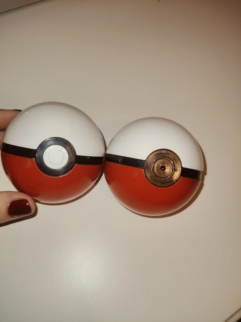 Pokeball Pokemon Eevee