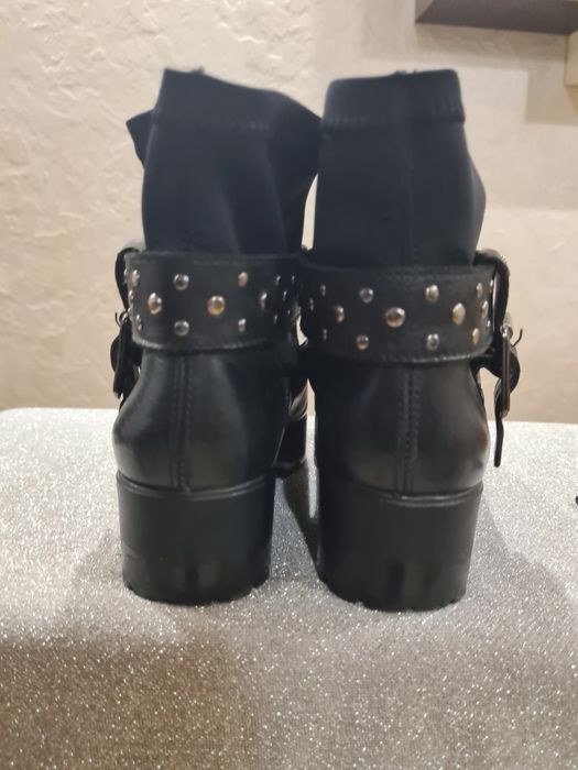 Полусапожки. 36 размер.D.Sanders.