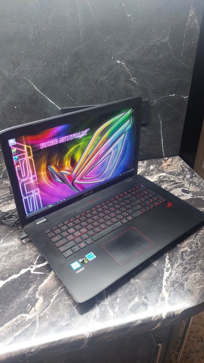 Игровой Asus Rog мощный ноутбук экран 17.3 ігровий