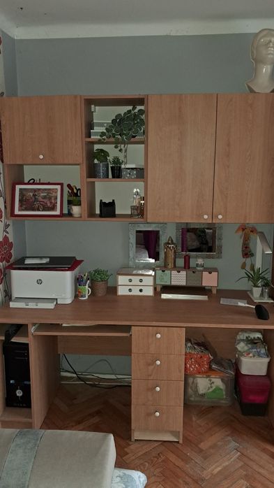 Meblościanka do pracy