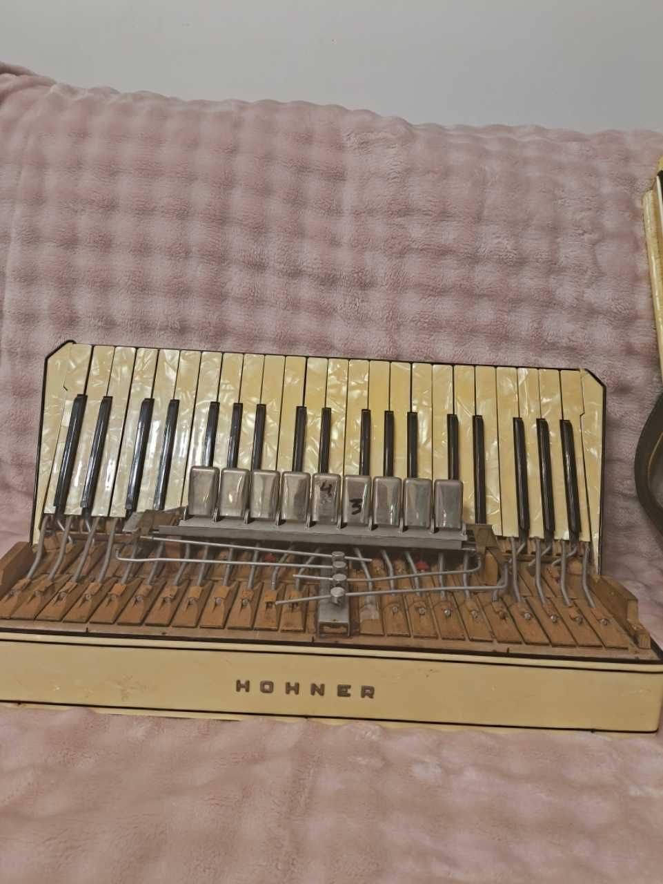 Akordeon HOHNER 120 basów
