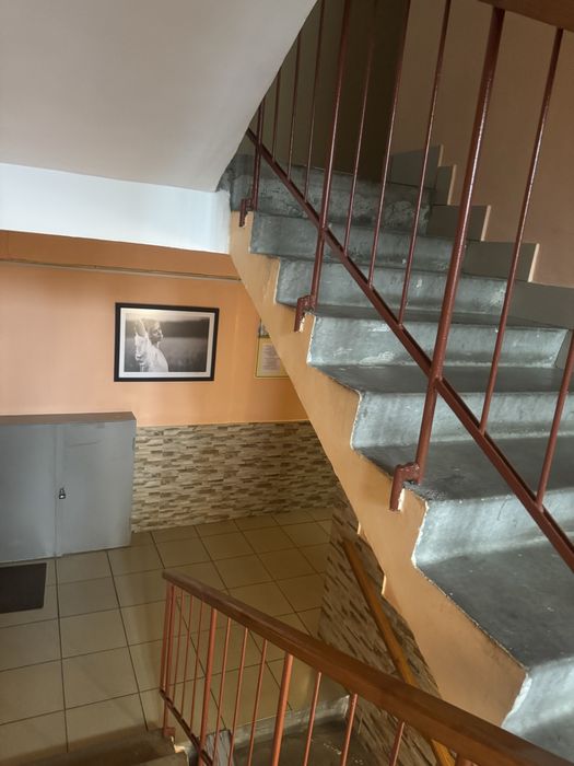 Продаж 2 кім ЦЕНТР 81 м, з якісним ремонтом
