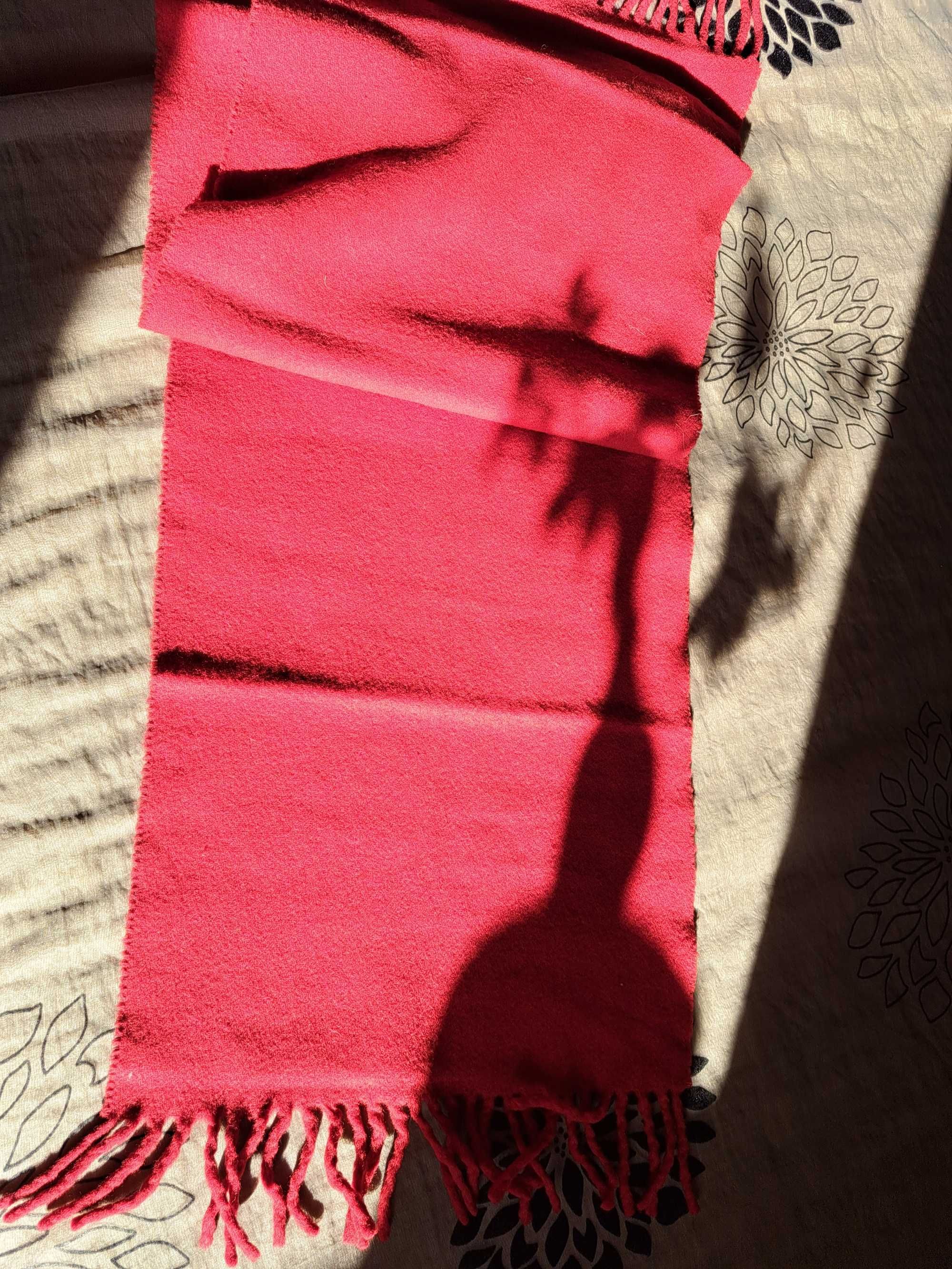 Cachecol vermelho