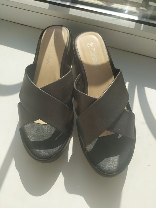 Женские летние шлепки