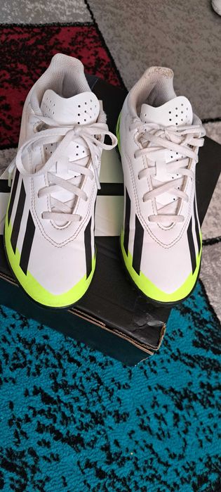 Buty halowe rozm. 36