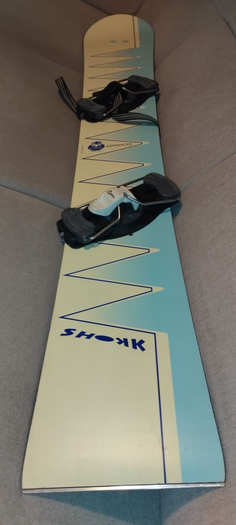 Deska snowboardowa SHOKK + wiązania OXYGEN 158 cm stan idealny