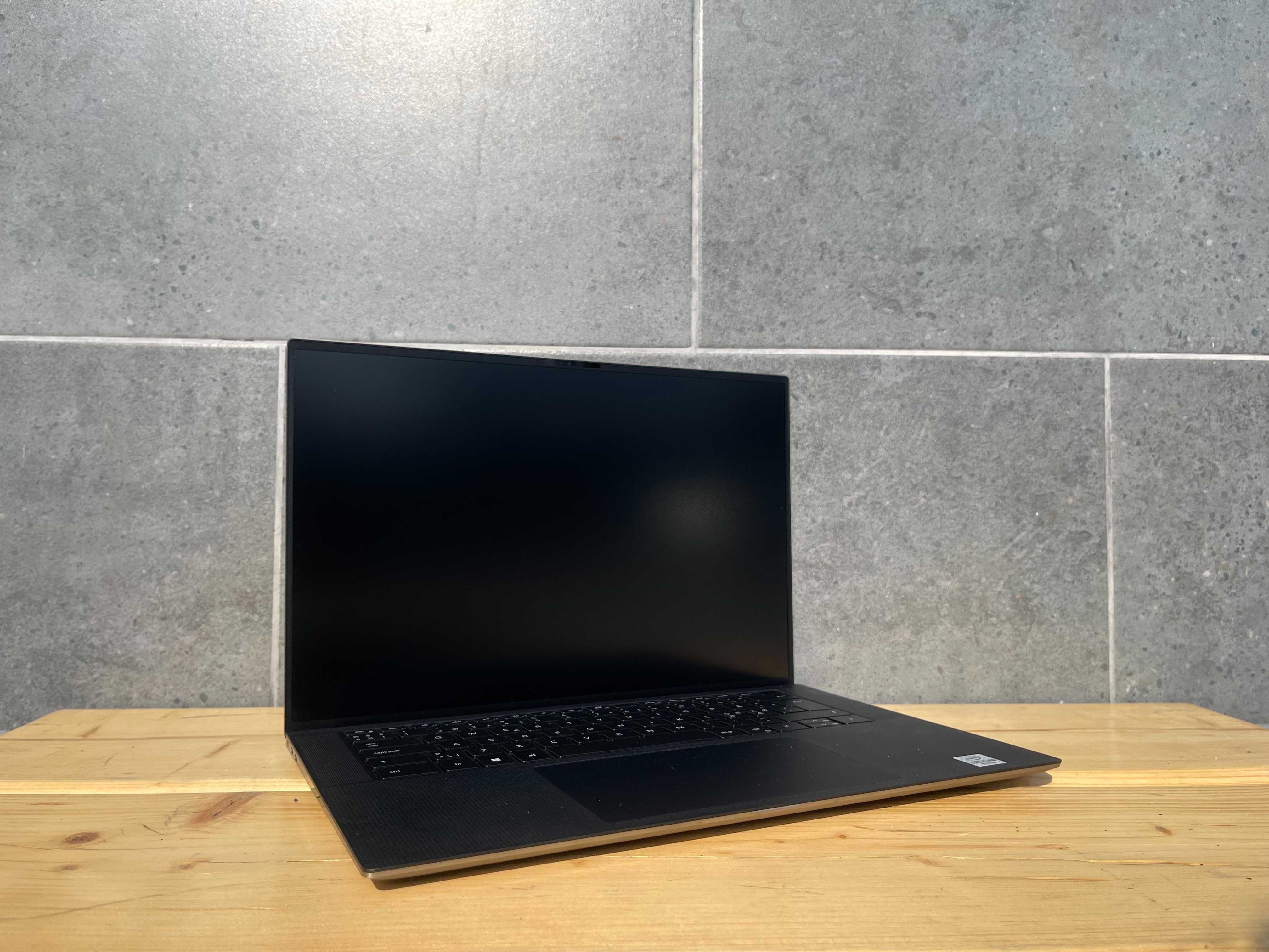 Dell Precision 5550/i9-10885H/32/512GB/15.6"/IPS/Quadro T2000 (4Gb)