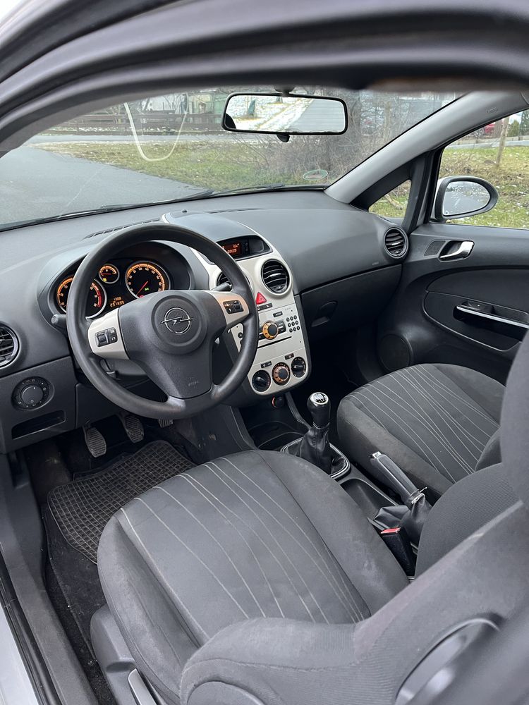 Opel Corsa D 2006r 1.2B z Niemiec