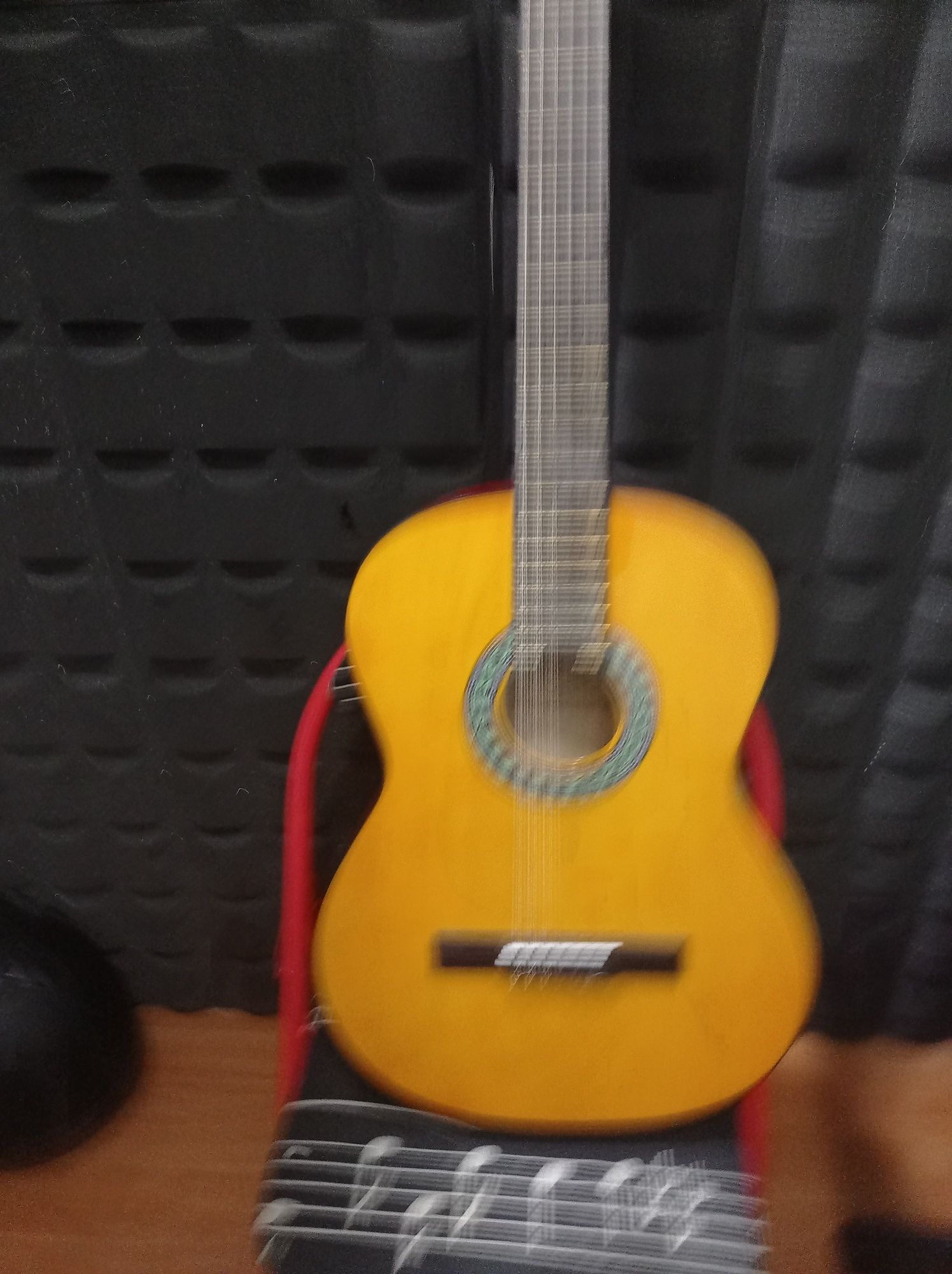 Guitarra nova de 4/4