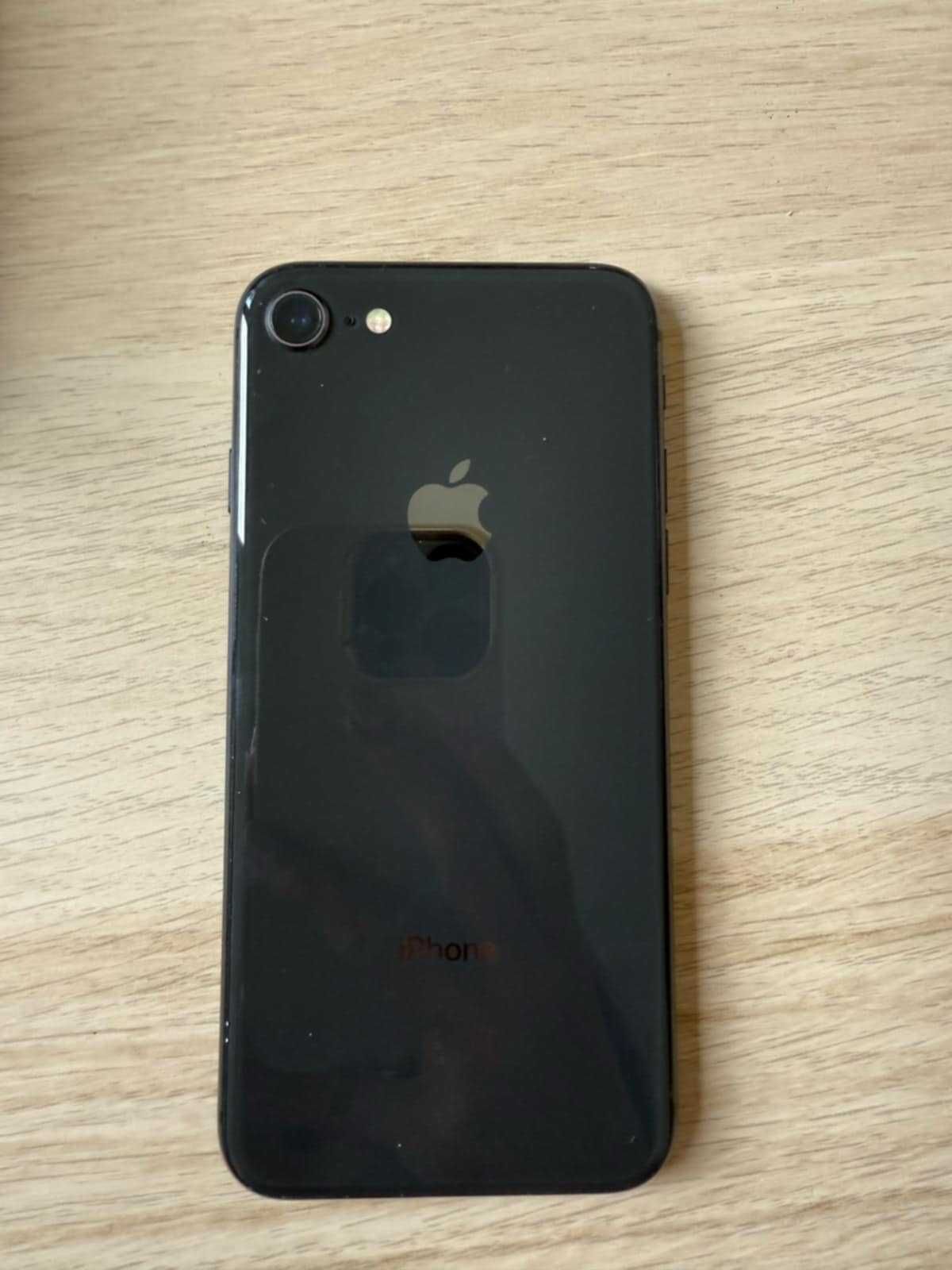 iPhone 8, bez uszkodzeń