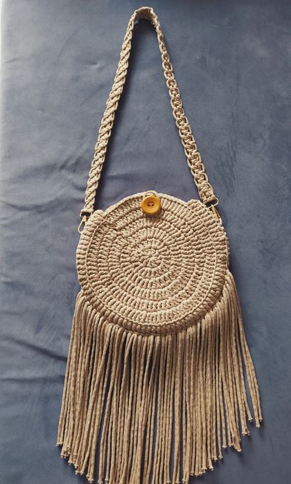 Piękna torebka ze sznurka