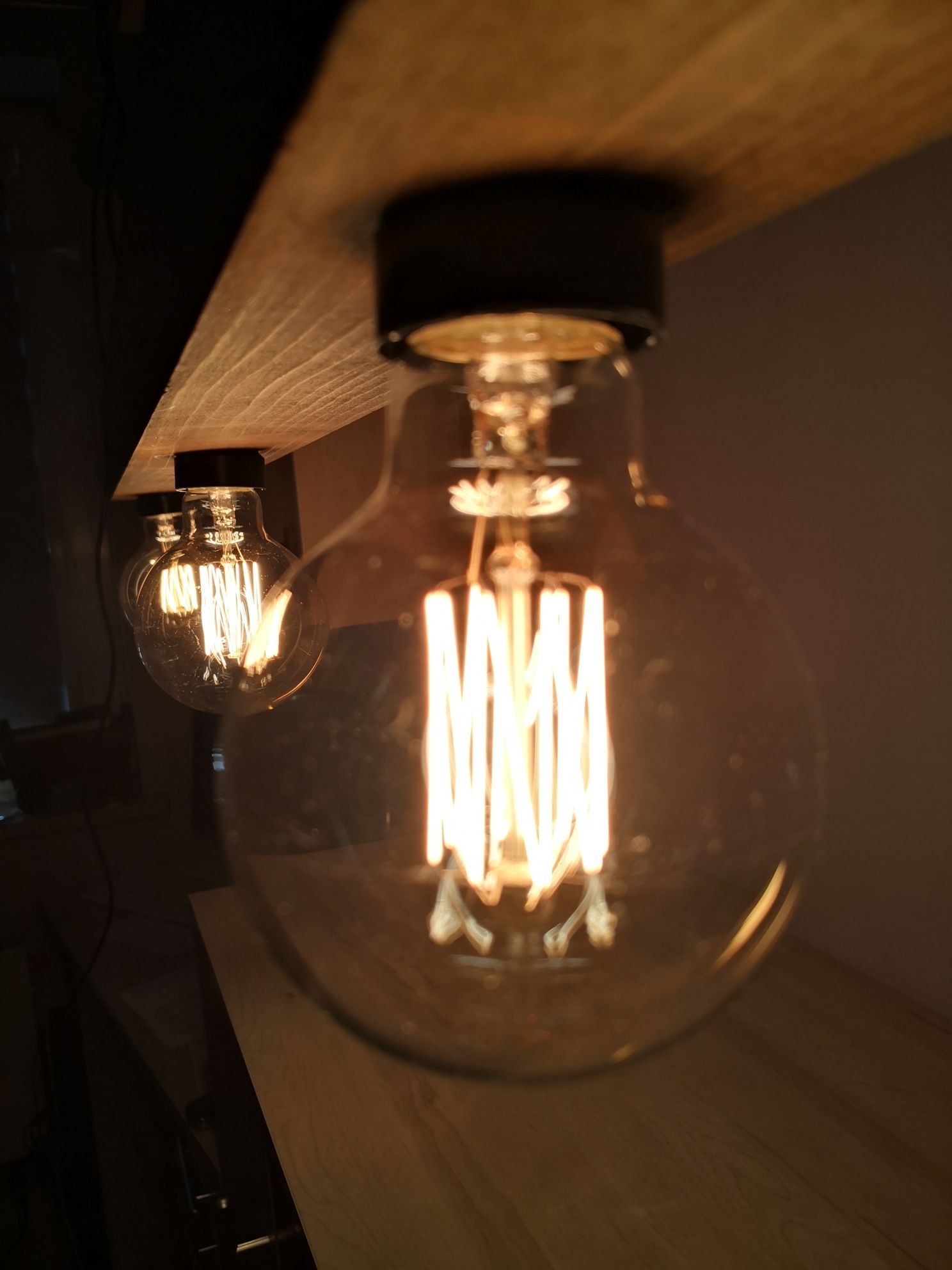Lampa rustykalna z belki drewnianej