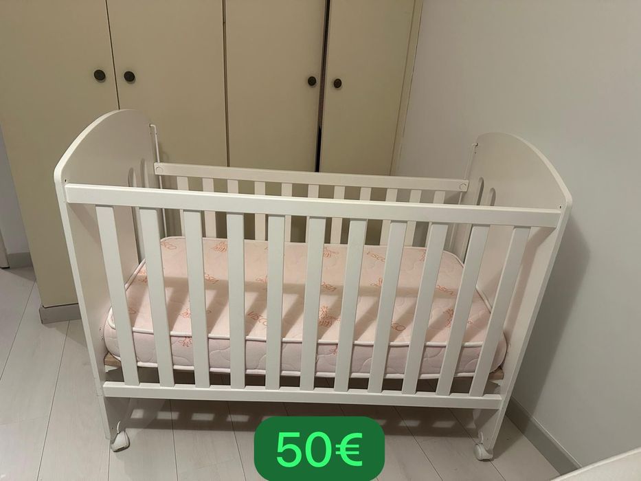Berço com colchão