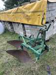 Pług Pz1 dwuskibowy zabytek