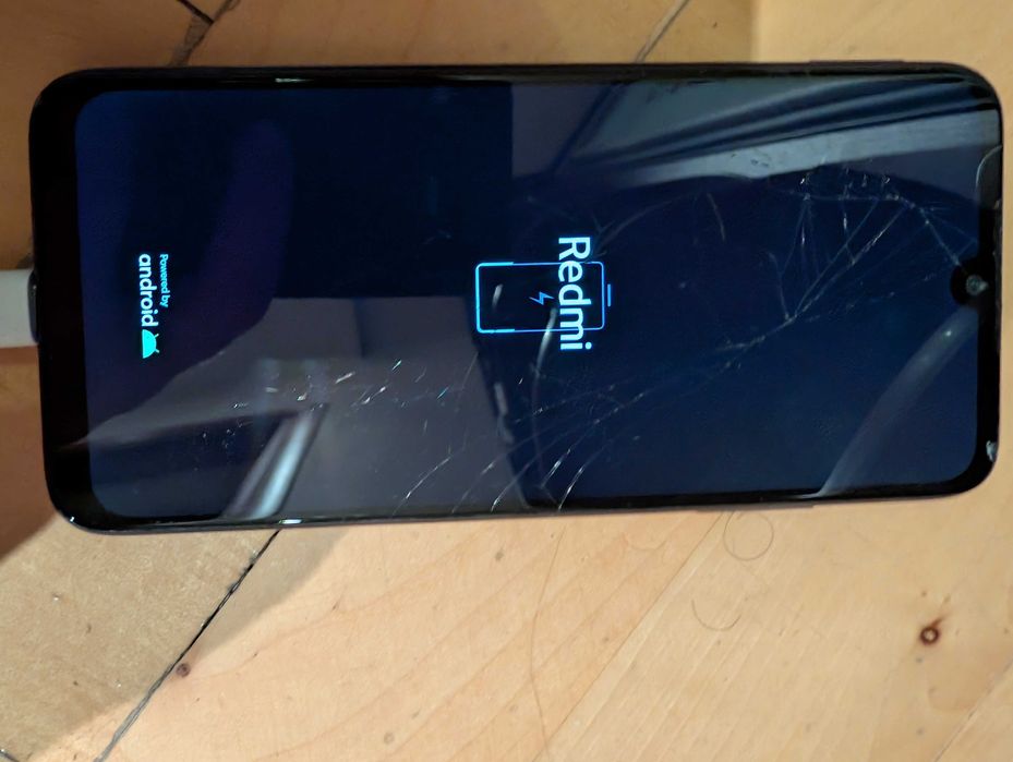 Телефон на запчастини