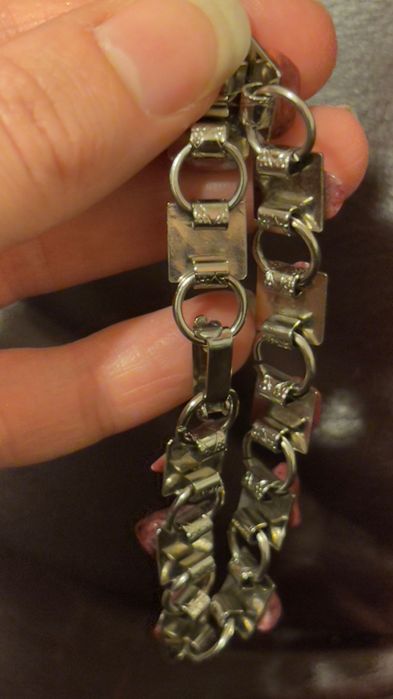 Вишуканий вінтажний браслет ручної роботи з бордовим натураль камінням