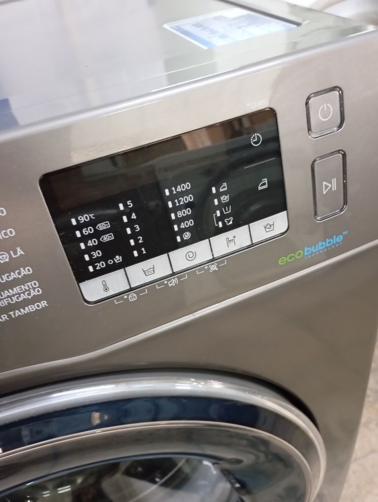 Máquina de lavar roupas Samsung