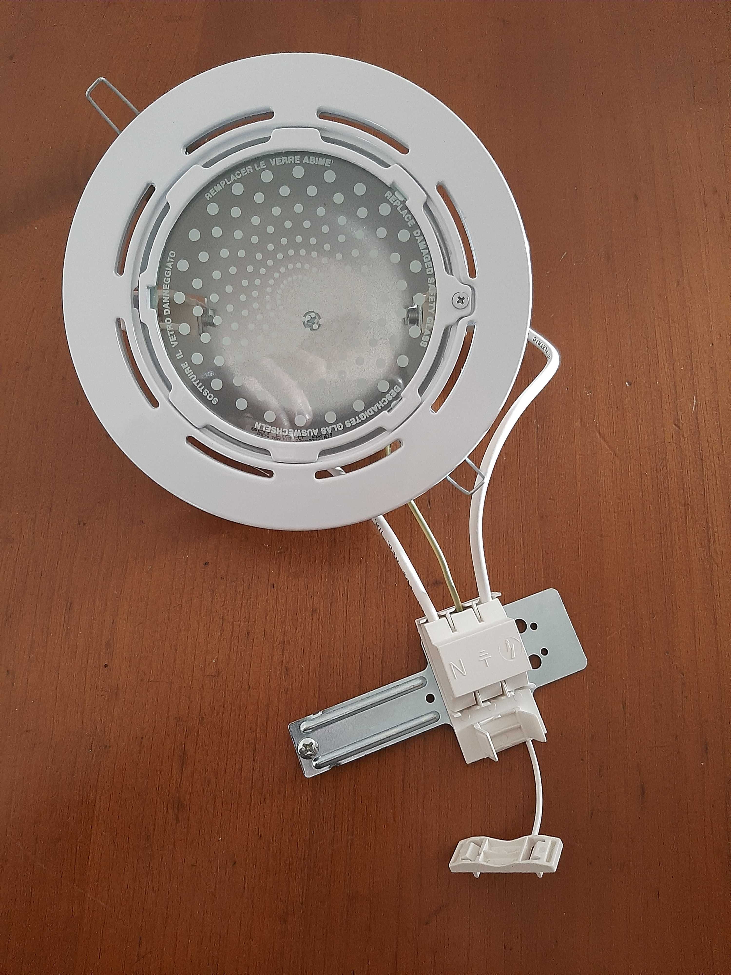Apliques luminosos downlights
