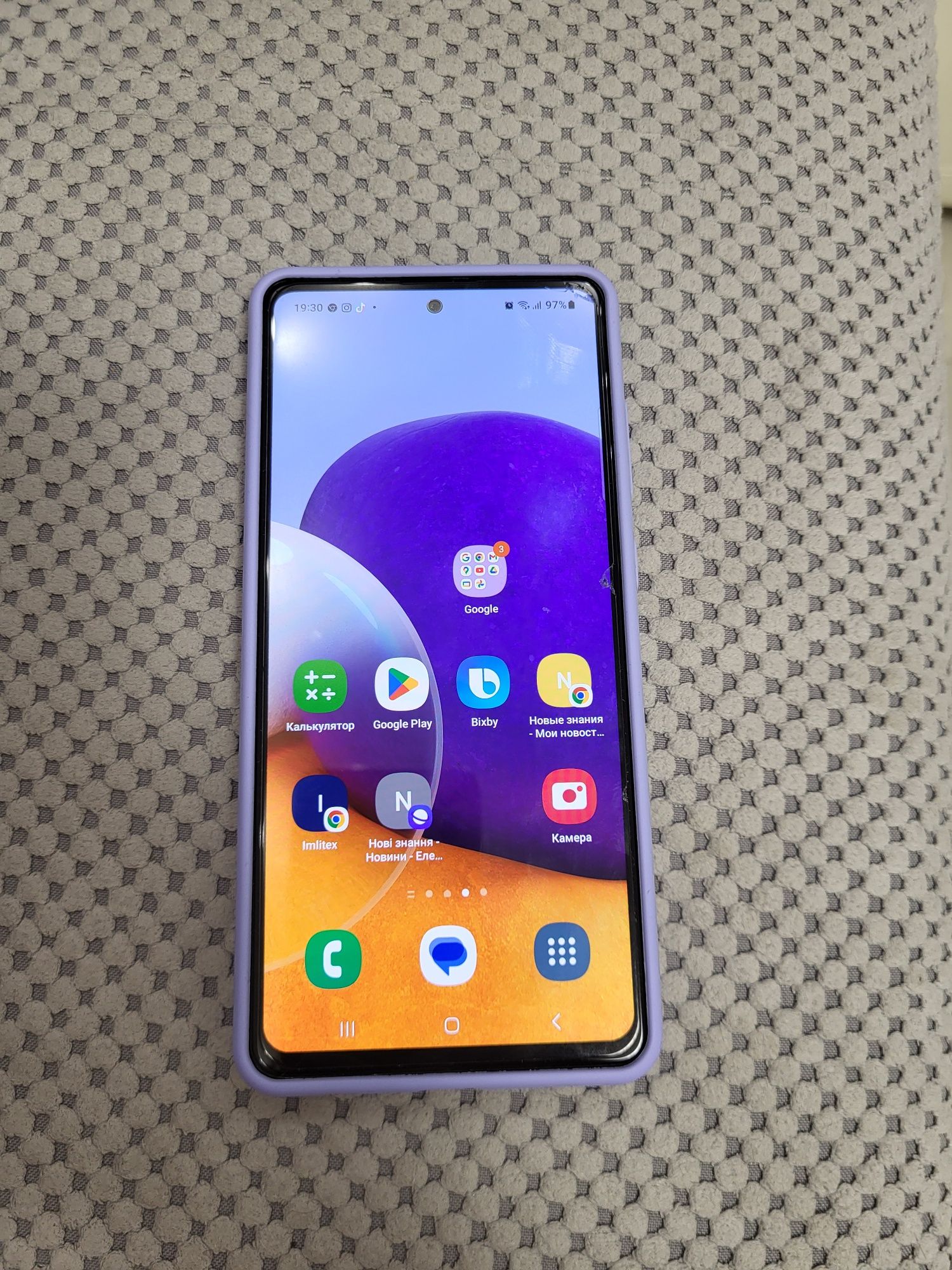 Продам Samsung Galaxy A72 на 256GB