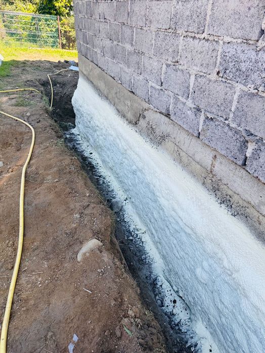 Pan Pianka - Profesjonalne Ocieplenie Poddasza Pianą PUR , posadzki