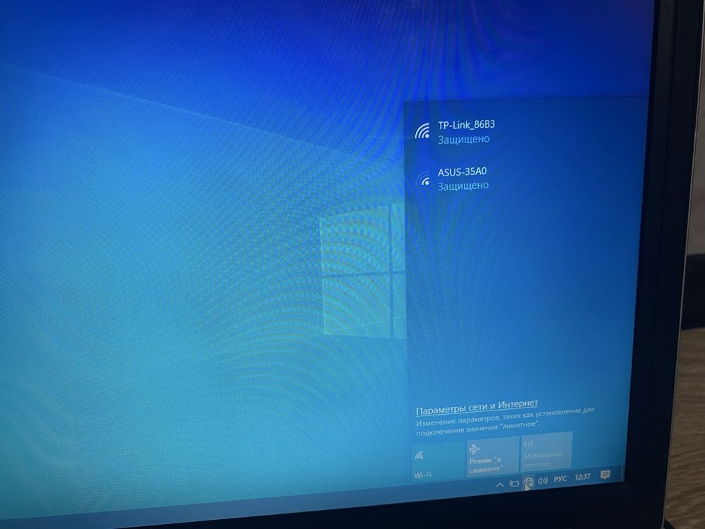 Ноутбук Asus працює розбірка запчастини