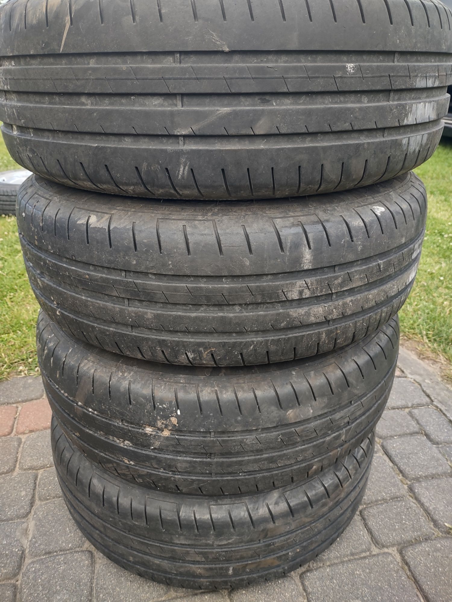 Zestaw Opon  195/65 15
