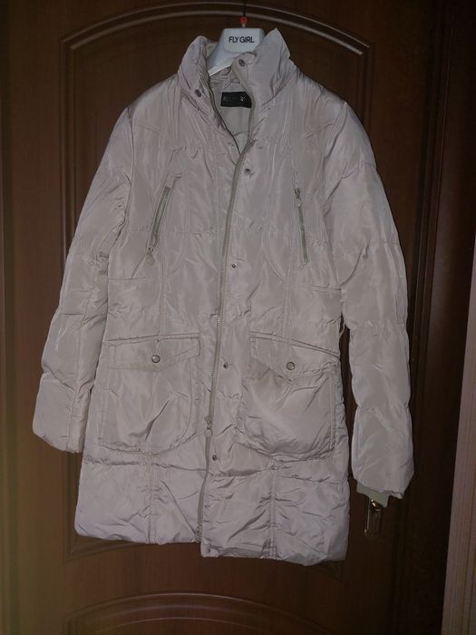 Куртка жіноча, розмір М