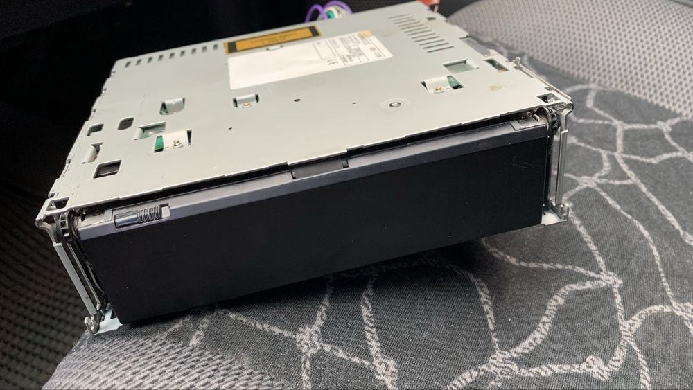 Магнитола(маска) Kenwood KDC-7070R, KRC-777R