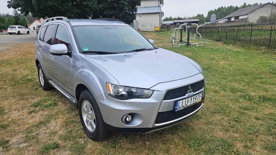 Mitsubishi Outlander super stan jak nowy  świezo zarejestrowany