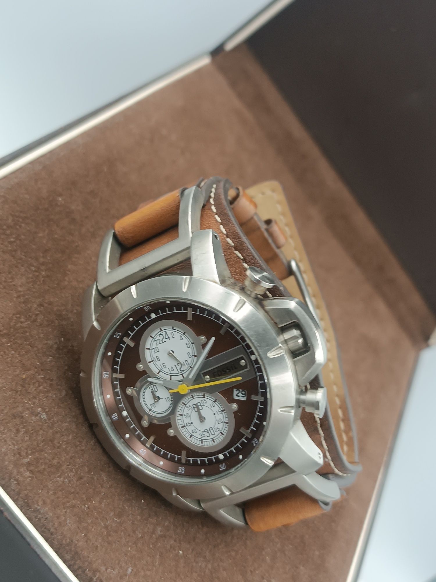 Zegarek fossil  jr-1155 qartz ciekawy