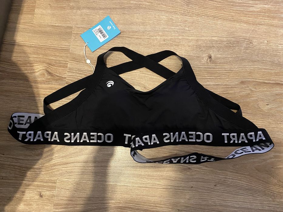 Czarny top 38 M oceans apart