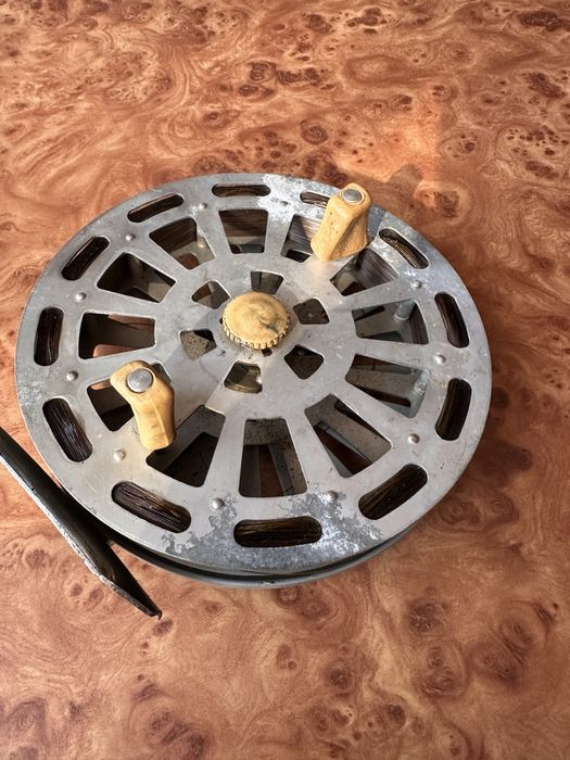 Stary radziecki kołowrotek katuszka vintage PRL