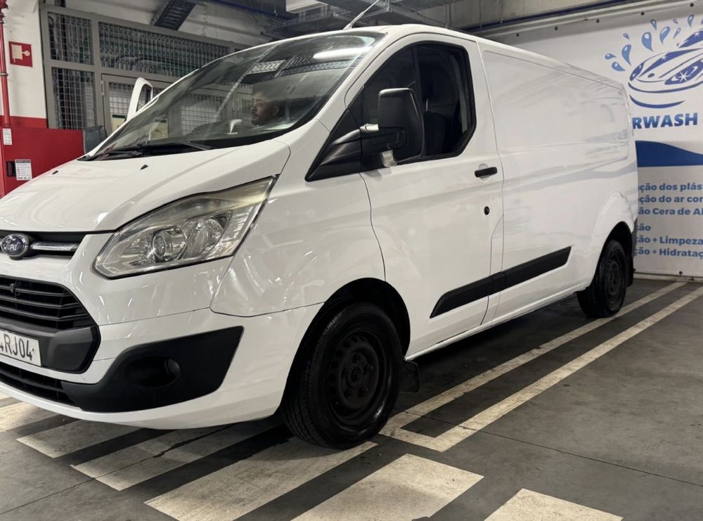 vendo carrinha ford costum Iva desutivel