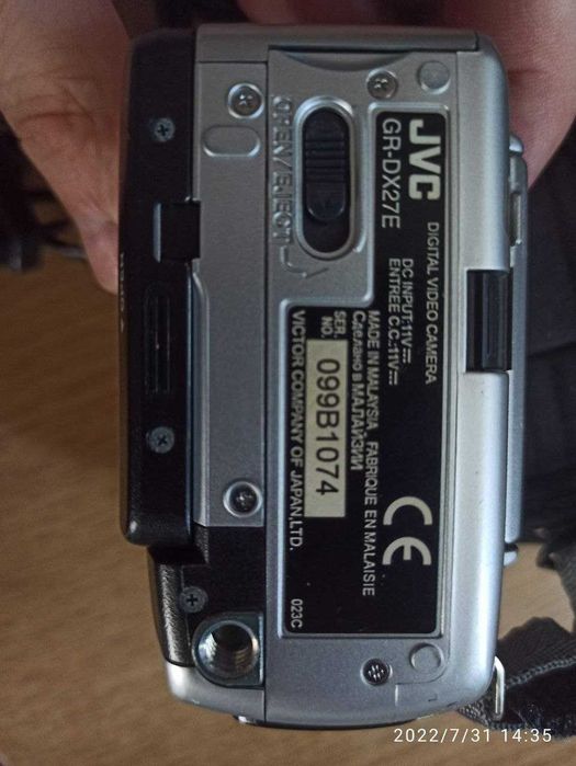 Цифрова відеокамера JVC GR-DX27E