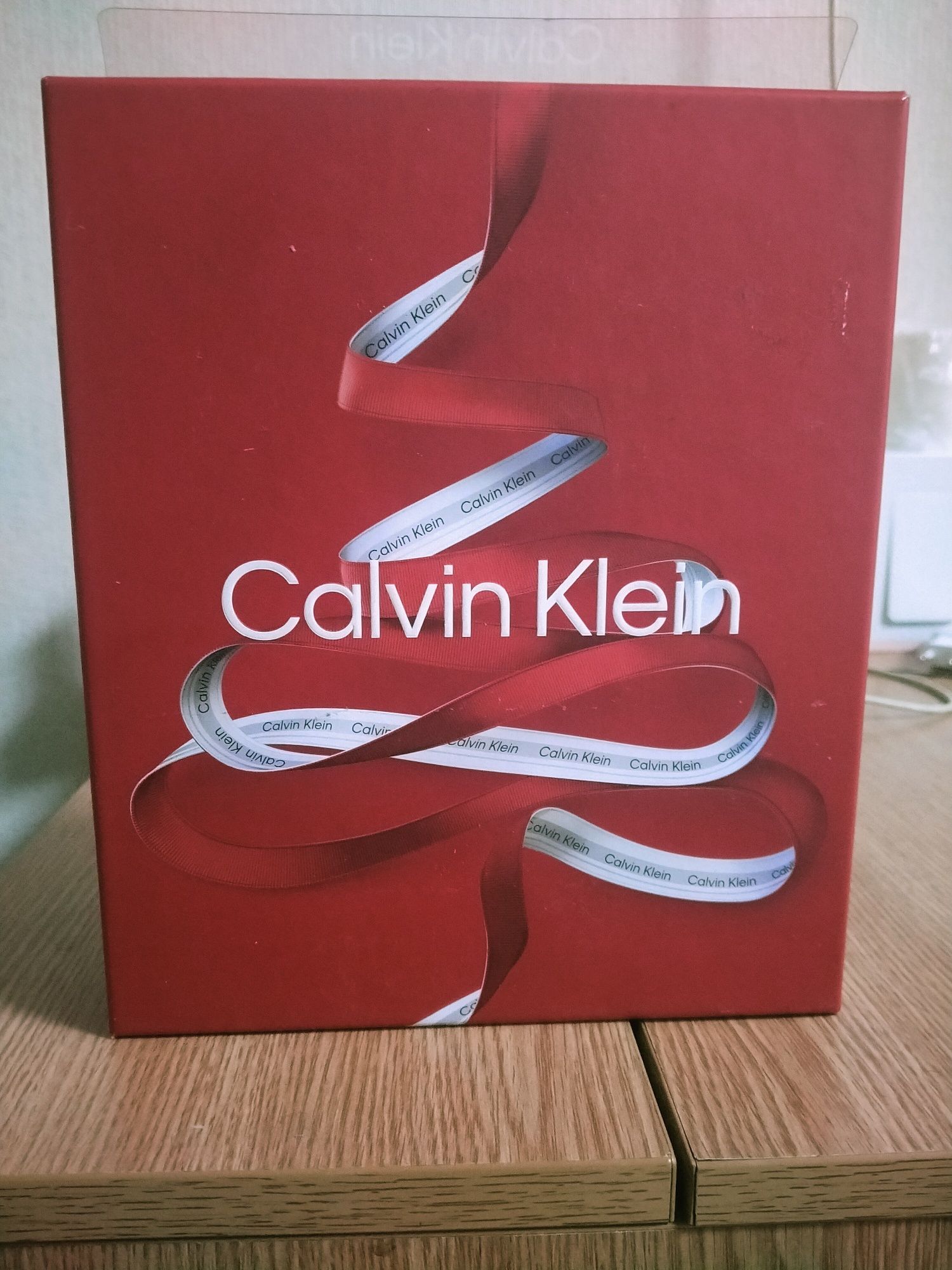 Набор духов Calvin Klein.