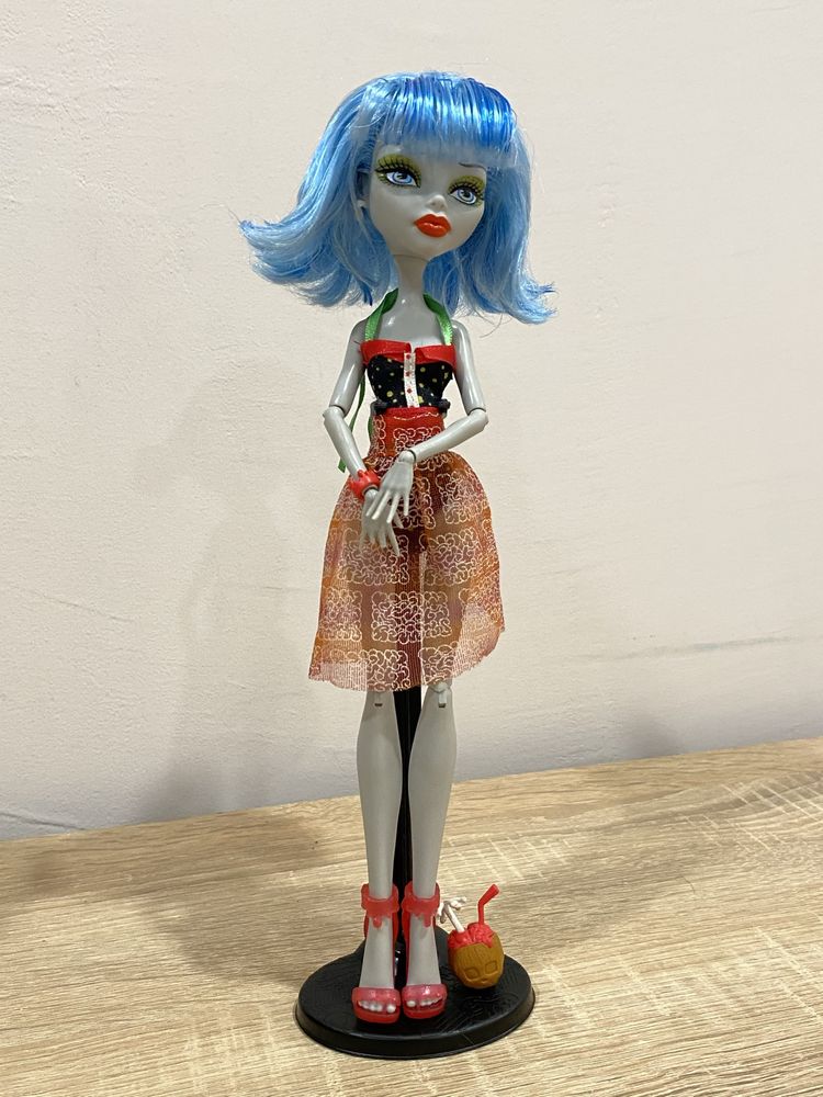 Лялька Monster High Гулія Єлпс