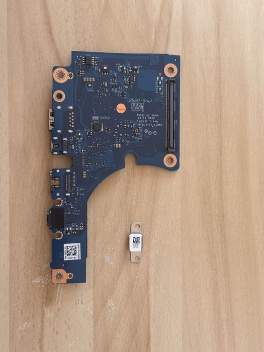 Dell precision 7720 karta portów HDMI USB C Mini Display Port