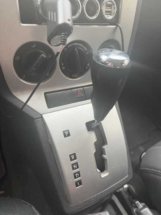 Продам додже калібер 2.0  автомат газ бензин