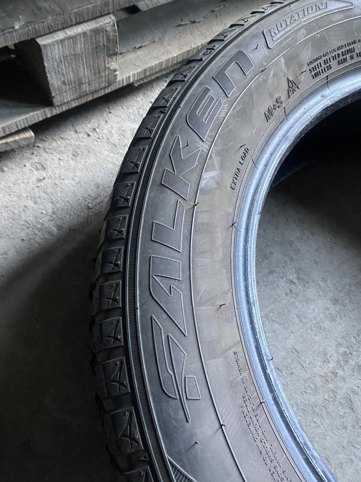 225.60.17 Falken 4шт зима БУ склад шины резина 60 R17 шиномонтаж Харьк