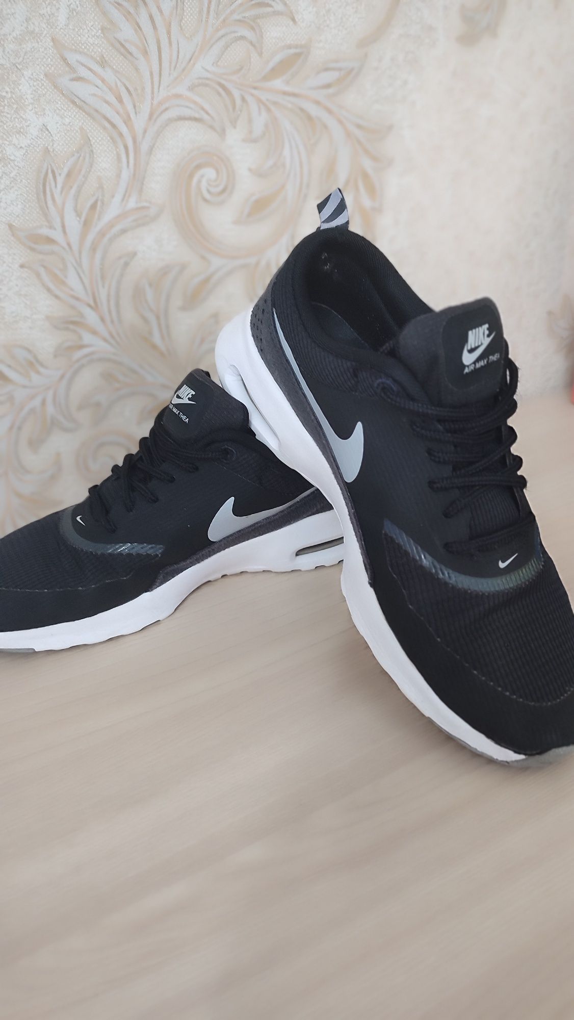 Продам красовки Nike 37р.